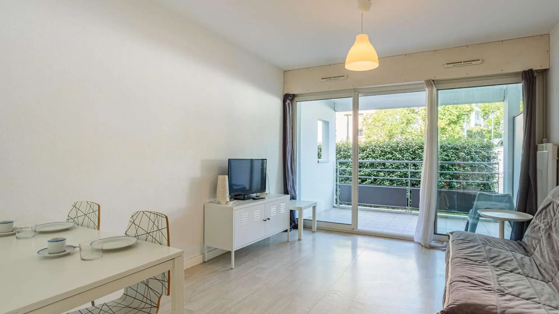 Charmant Studio Avec Terrasse, Parking En Sous-Sol, Entre Biarritz Et Anglet, A 5 Km Des Plages - Fr-1-3-600